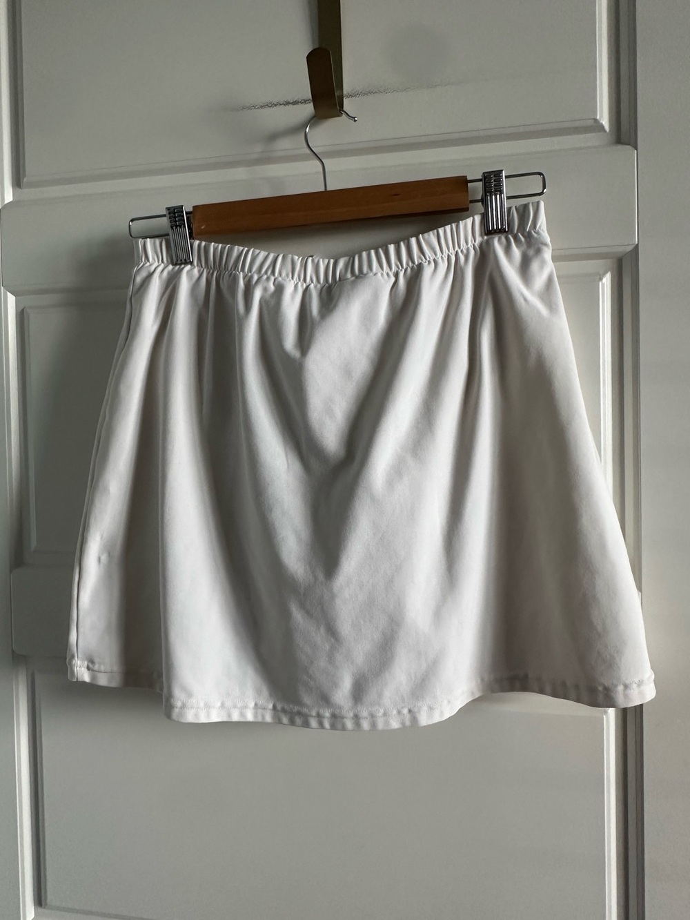 Nike Medium Active Skort White Tennis Golf Athletic Skirt Built In Shorts Sporty - Picture 2 of 6